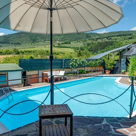 Fantaccini Con Piscina * Pelago